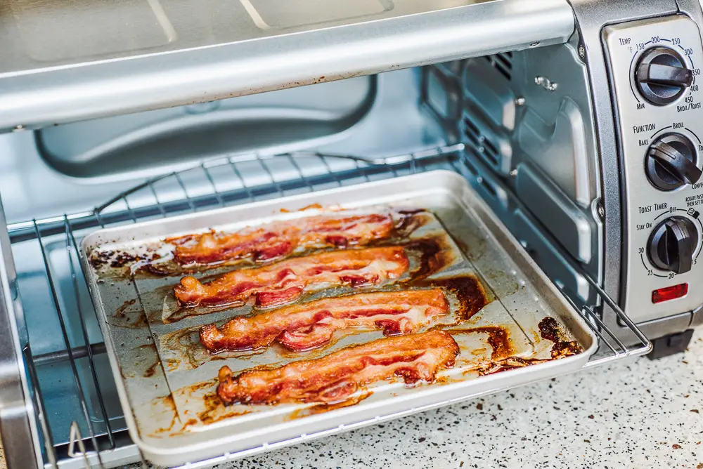 How Long to Cook Bacon in Toaster Oven