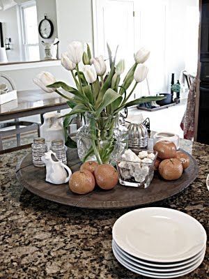 How to Decorate a Lazy Susan